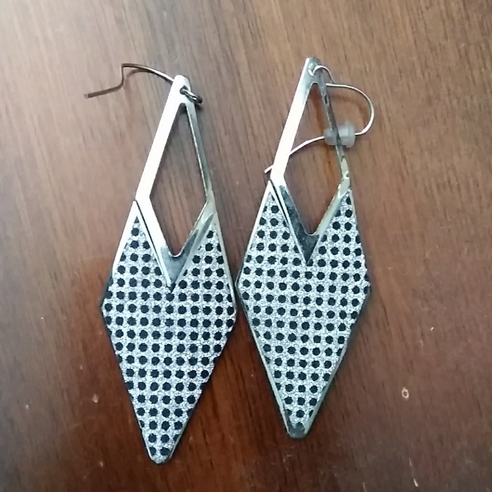 Hanging earings